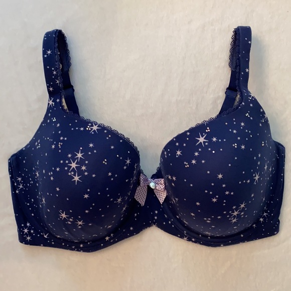 Victoria’s Secret Body By Victoria Lined Demi Bra